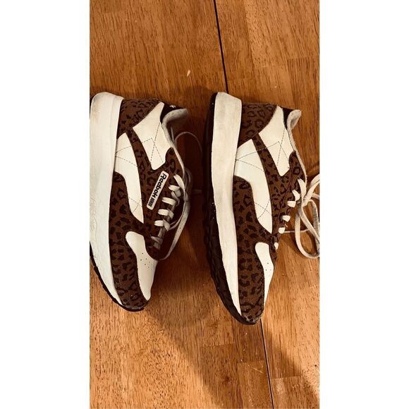 Reebok Classic Leather Big Kid Cheetah Print Sneakers Size 4 - Picture 3 of 11